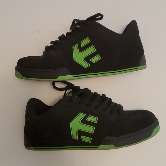 etnies twitch shoes